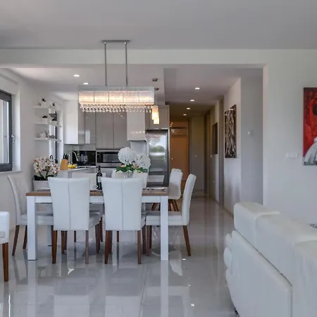 Luxury Kevin Apartment *